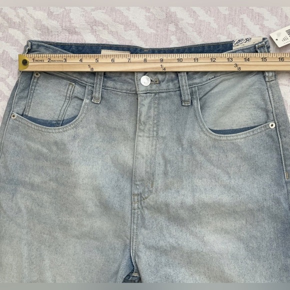 Pilcro Anthropologie Light Wash Wide Leg Classic Denim Straight Jeans Frayed Hem - Picture 5 of 11